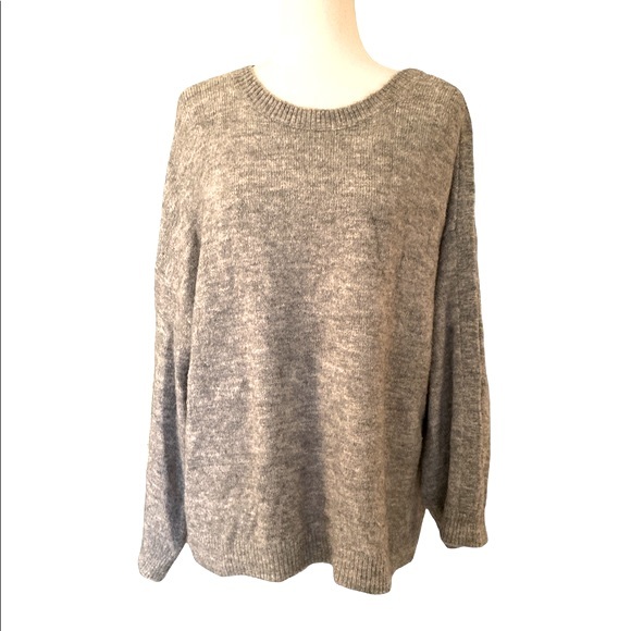 Anthropologie Leith Snap Shoulder Arm Gray Oversized Sweater - S - Picture 3 of 13